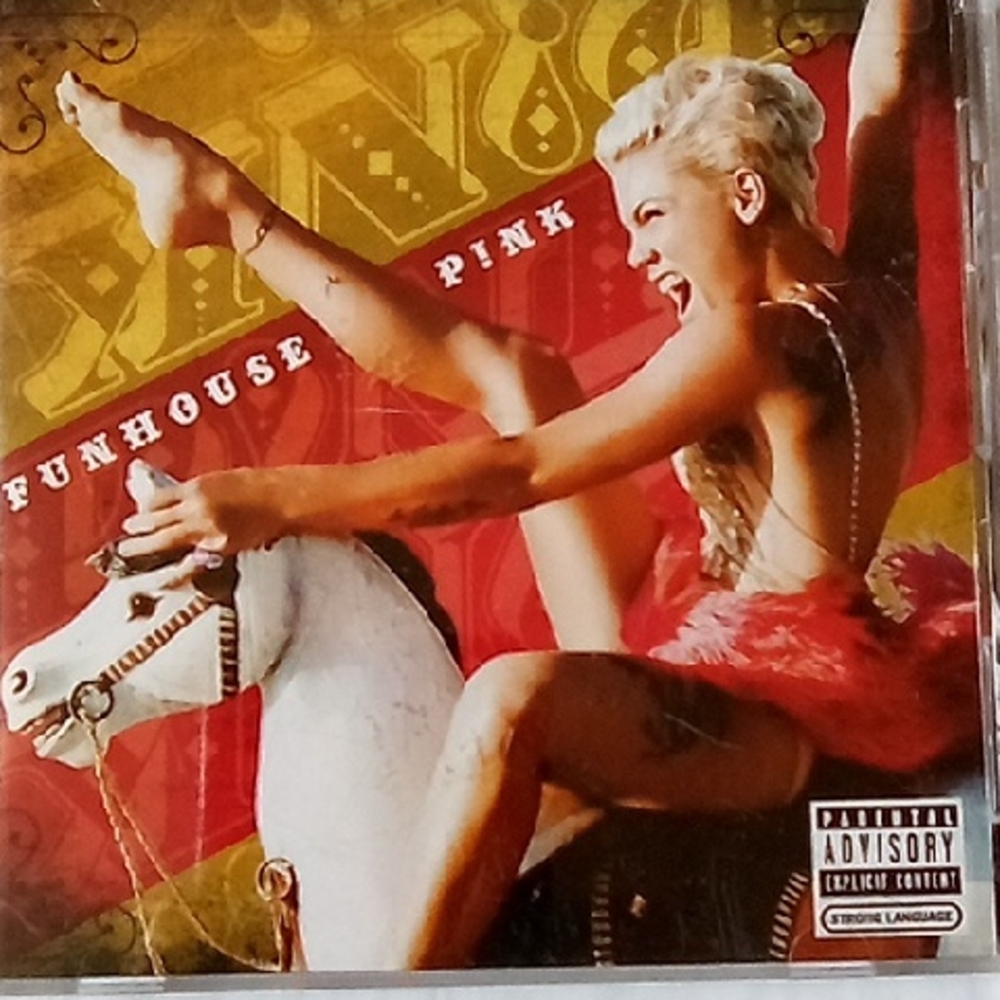 PINK  CD - Fun House Excellent Playing Condition Pre Owned